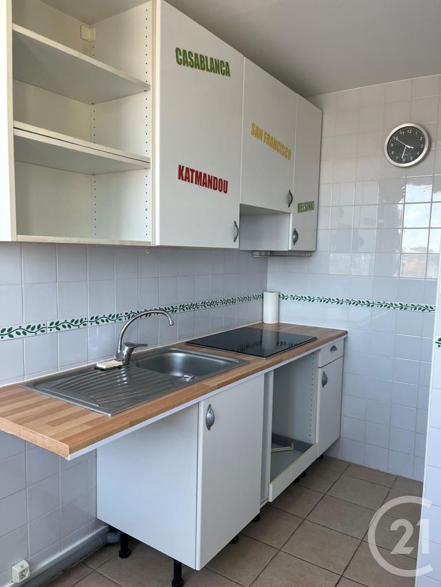 Appartement F3 &agrave; louer - 3 pi&egrave;ces - 51,15 m2 - Ivry Sur Seine - 94 - ILE-DE-FRANCE