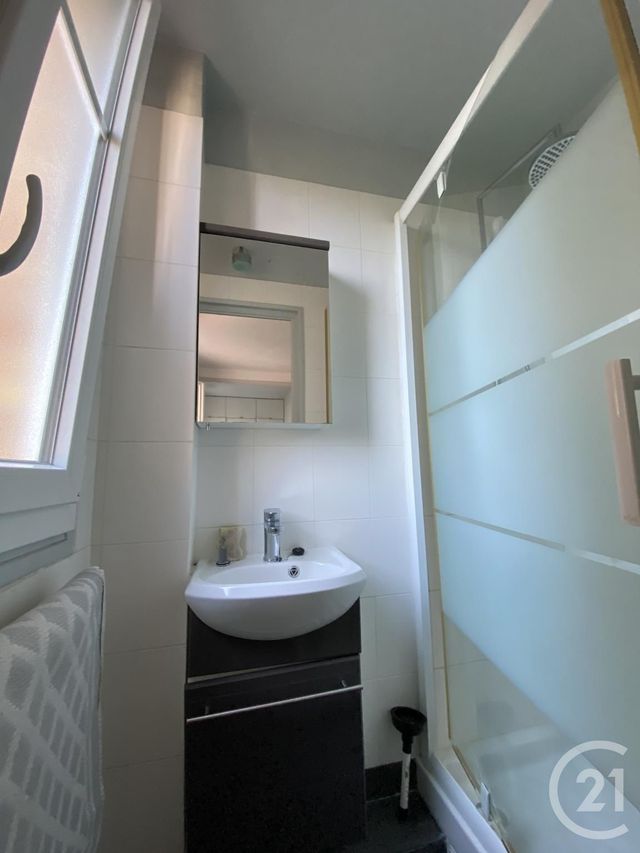 Appartement F1 &agrave; louer - 1 pi&egrave;ce - 30,12 m2 - Paris - 75015 - ILE-DE-FRANCE