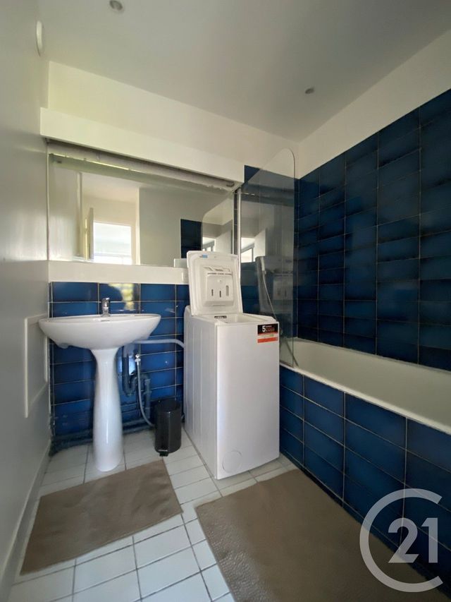 Appartement F2 &agrave; louer - 2 pi&egrave;ces - 44 m2 - Paris - 75013 - ILE-DE-FRANCE