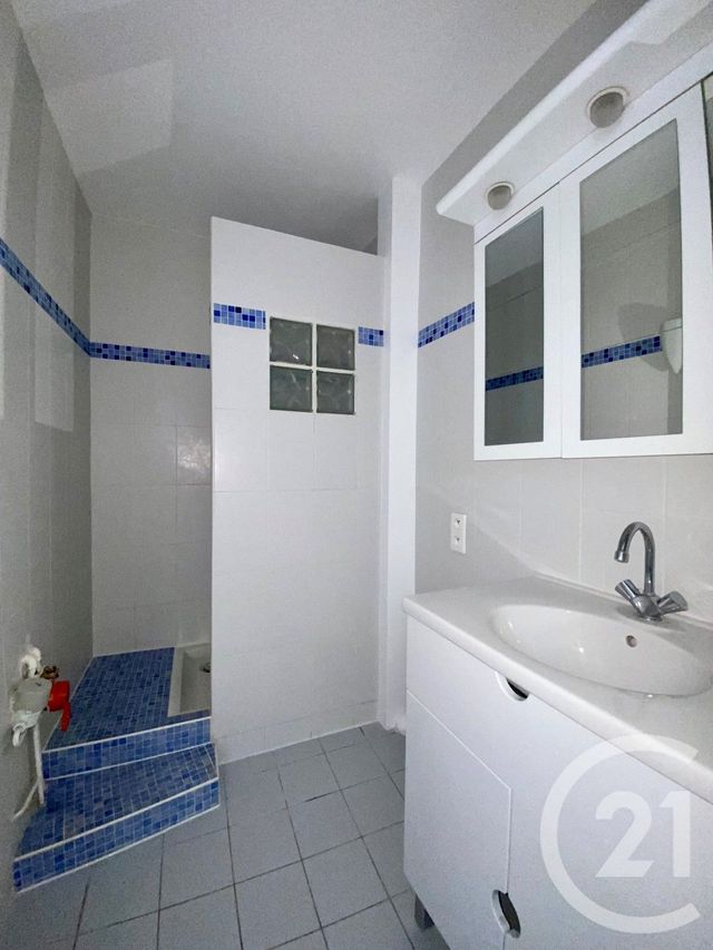 Appartement F3 &agrave; louer - 3 pi&egrave;ces - 52,58 m2 - Paris - 75013 - ILE-DE-FRANCE