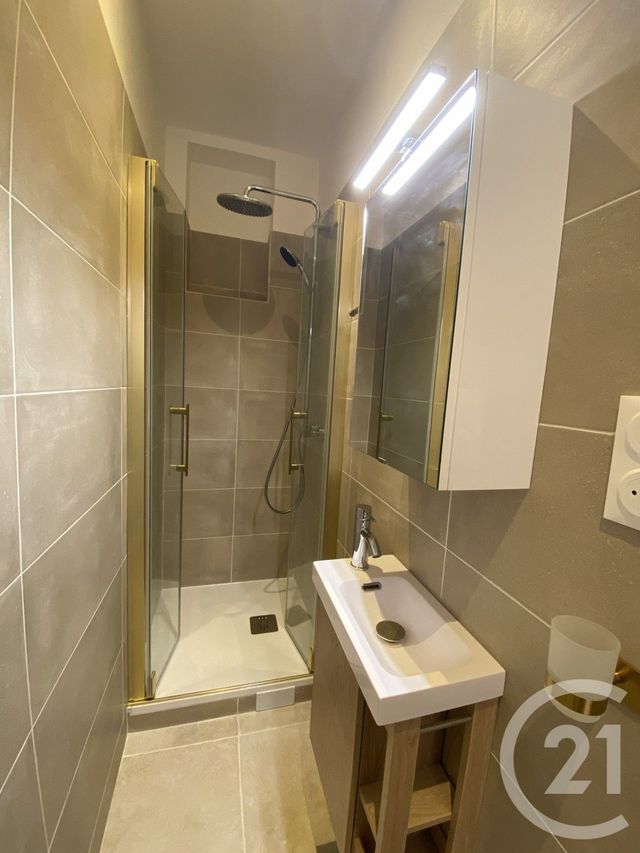 Appartement F3 &agrave; louer - 3 pi&egrave;ces - 47,52 m2 - Paris - 75011 - ILE-DE-FRANCE