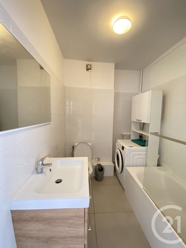 Appartement F3 &agrave; louer - 3 pi&egrave;ces - 50,03 m2 - Paris - 75013 - ILE-DE-FRANCE