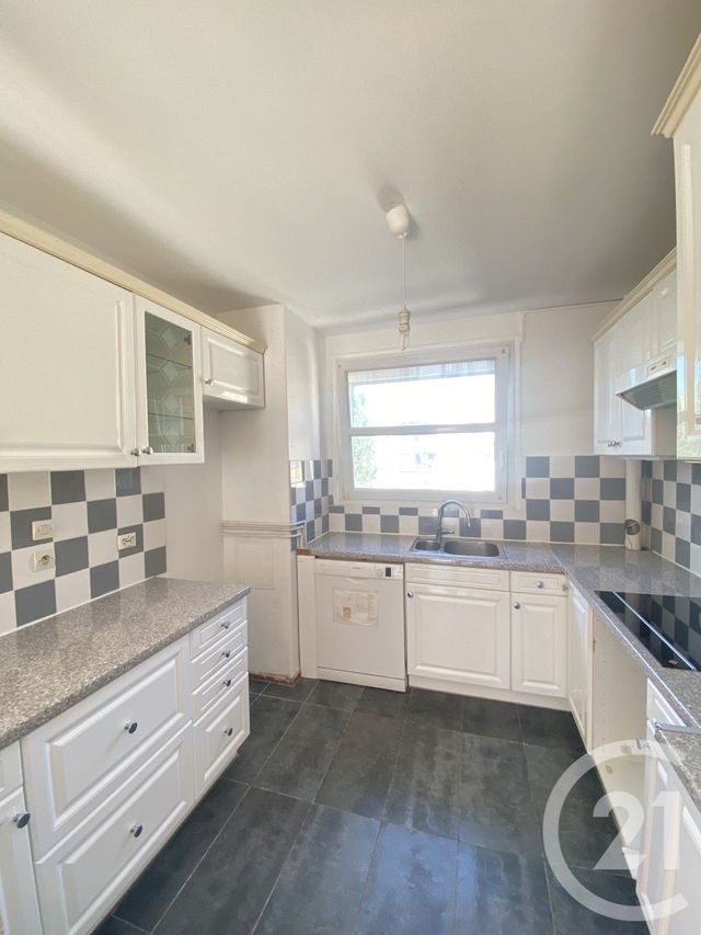 Appartement F3 &agrave; louer - 3 pi&egrave;ces - 70,15 m2 - Paris - 75013 - ILE-DE-FRANCE