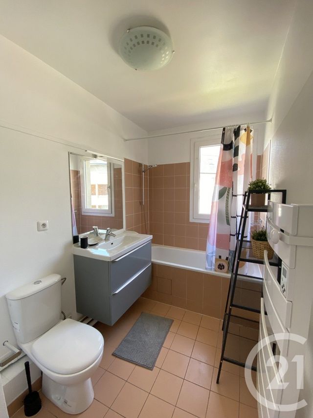 Appartement F4 &agrave; louer - 4 pi&egrave;ces - 91 m2 - Le Kremlin Bicetre - 94 - ILE-DE-FRANCE