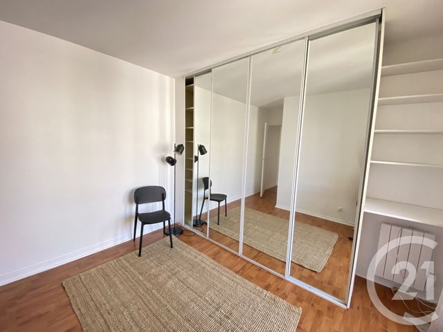 Appartement F4 &agrave; louer - 4 pi&egrave;ces - 91 m2 - Le Kremlin Bicetre - 94 - ILE-DE-FRANCE