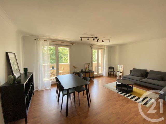 Appartement F4 &agrave; louer - 4 pi&egrave;ces - 91 m2 - Le Kremlin Bicetre - 94 - ILE-DE-FRANCE