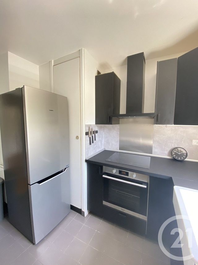 Appartement F4 &agrave; louer - 4 pi&egrave;ces - 91 m2 - Le Kremlin Bicetre - 94 - ILE-DE-FRANCE