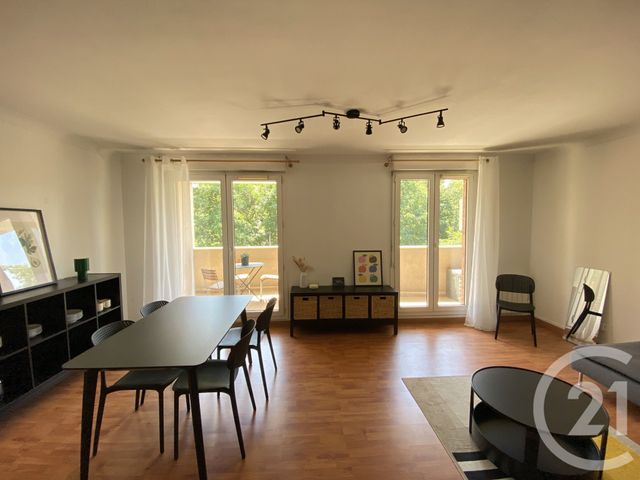 Appartement F4 &agrave; louer - 4 pi&egrave;ces - 91 m2 - Le Kremlin Bicetre - 94 - ILE-DE-FRANCE