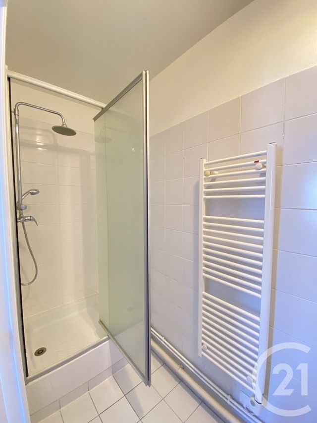 Appartement F4 &agrave; louer - 4 pi&egrave;ces - 91 m2 - Le Kremlin Bicetre - 94 - ILE-DE-FRANCE