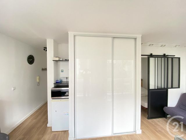 Appartement Studio &agrave; louer - 1 pi&egrave;ce - 26,05 m2 - Paris - 75014 - ILE-DE-FRANCE