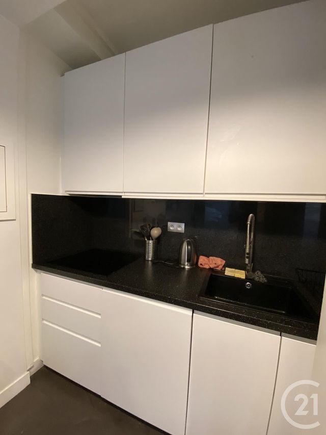 Appartement F2 &agrave; louer - 2 pi&egrave;ces - 64,52 m2 - Paris - 75015 - ILE-DE-FRANCE