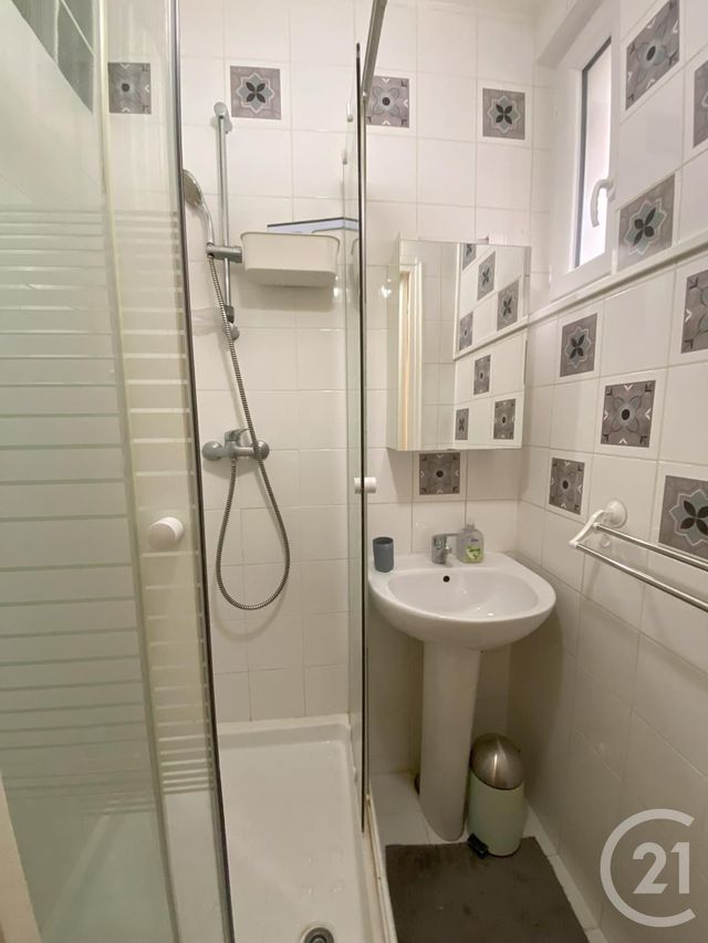 Appartement F2 &agrave; louer - 2 pi&egrave;ces - 35,80 m2 - Paris - 75013 - ILE-DE-FRANCE