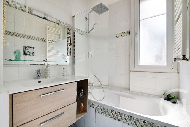 Appartement F2 à vendre - 3 pièces - 60,56 m2 - Paris - 75015 - ILE-DE-FRANCE