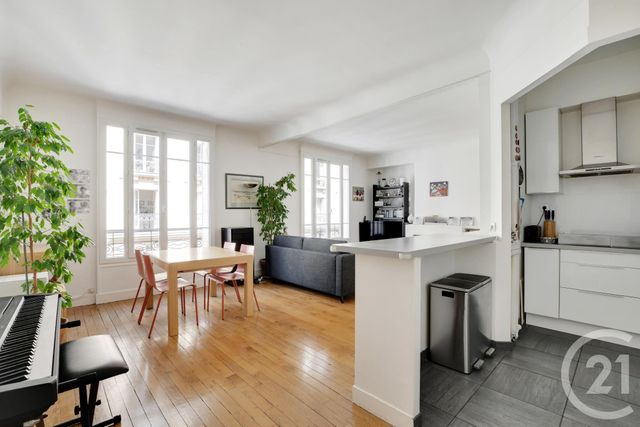 Afficher la photo en grand Appartement F4 à vendre - 4 pièces - 79,10 m2 - Paris - 75015 - ILE-DE-FRANCE