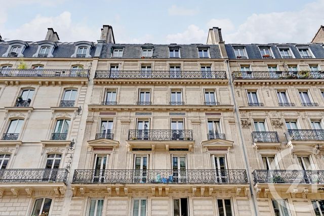 - PARIS - 
