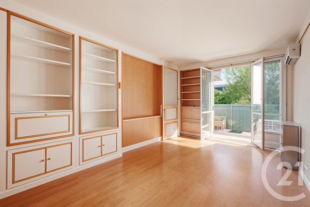 Appartement F5 à vendre - 5 pièces - 109,24 m2 - Paris - 75015 - ILE-DE-FRANCE