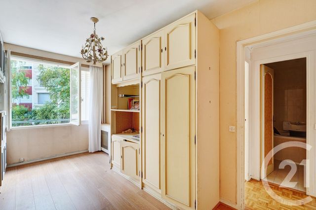 Appartement F5 à vendre - 5 pièces - 109,24 m2 - Paris - 75015 - ILE-DE-FRANCE