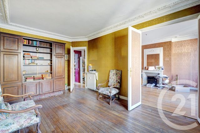 Afficher la photo en grand Appartement T5 à vendre - 5 pièces - 109,73 m2 - Paris - 75015 - ILE-DE-FRANCE