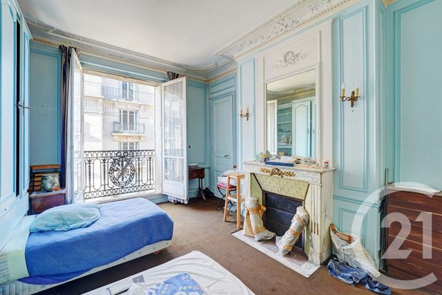 Afficher la photo en grand Appartement T5 à vendre - 5 pièces - 109,73 m2 - Paris - 75015 - ILE-DE-FRANCE