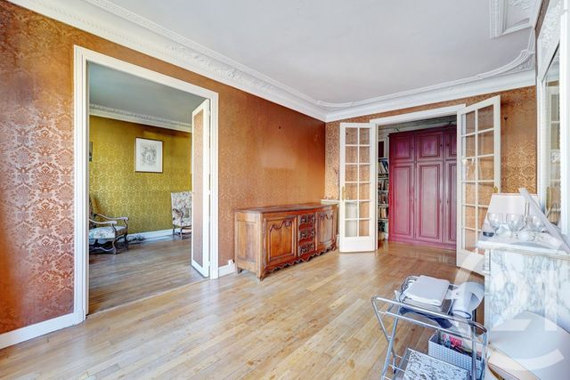 Afficher la photo en grand Appartement T5 à vendre - 5 pièces - 109,73 m2 - Paris - 75015 - ILE-DE-FRANCE