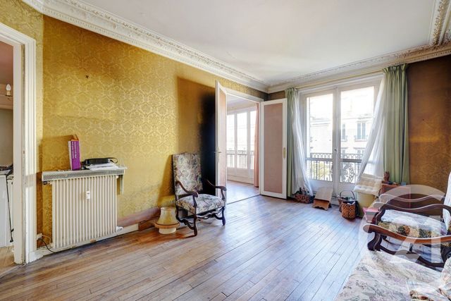 Afficher la photo en grand Appartement T5 à vendre - 5 pièces - 109,73 m2 - Paris - 75015 - ILE-DE-FRANCE