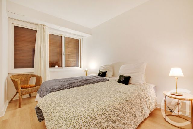 Appartement T3 à vendre - 3 pièces - 65,37 m2 - Paris - 75015 - ILE-DE-FRANCE