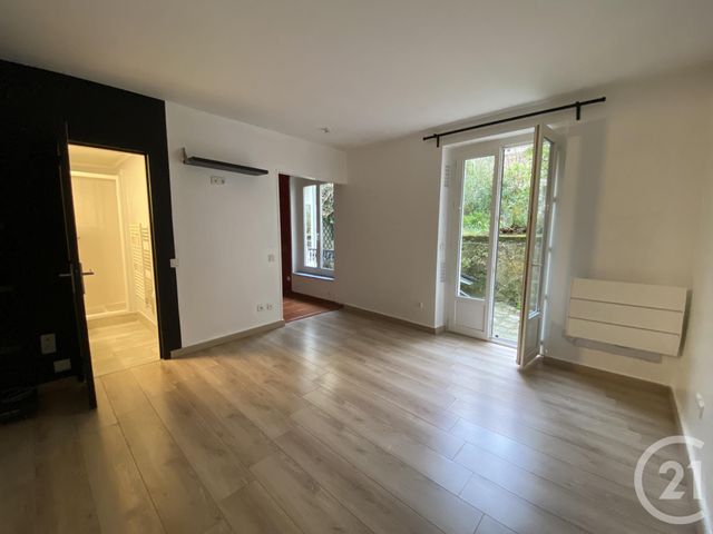 Appartement F1 à vendre PARIS