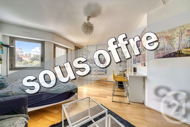 Appartement F1 à vendre PARIS