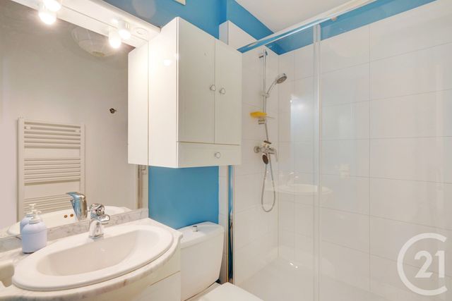 Appartement F5 à vendre - 5 pièces - 96 m2 - Paris - 75010 - ILE-DE-FRANCE