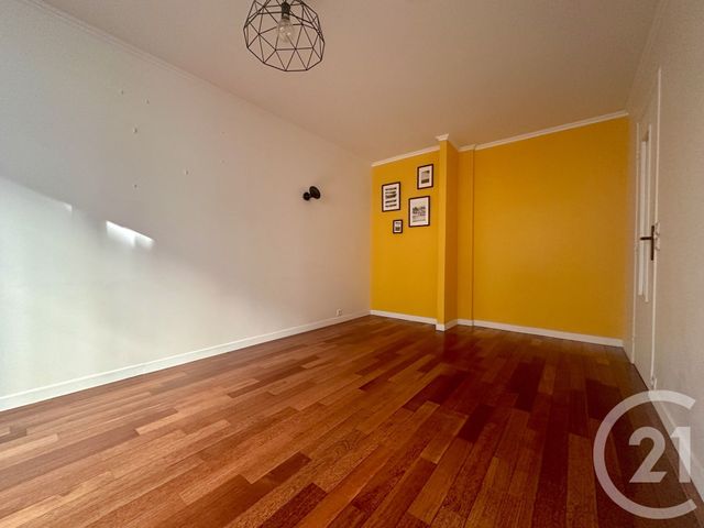 Appartement à louer - 2 pièces - 47,26 m2 - Paris - 75011 - ILE-DE-FRANCE
