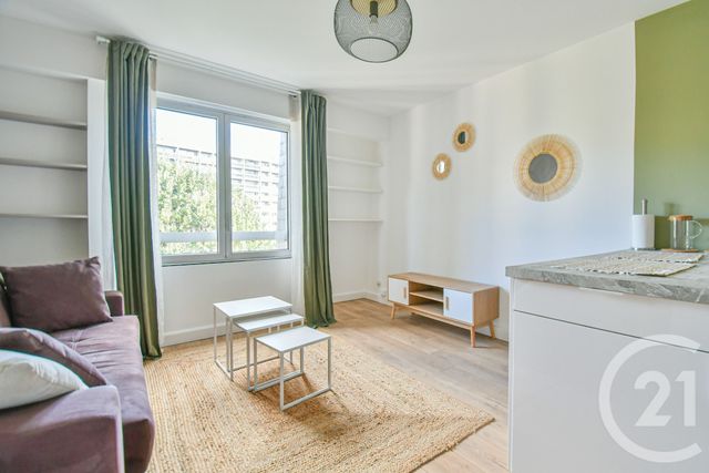Appartement Studio à louer PARIS