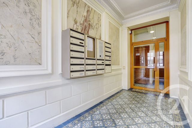 Appartement F3 à vendre - 3 pièces - 68 m2 - Paris - 75019 - ILE-DE-FRANCE