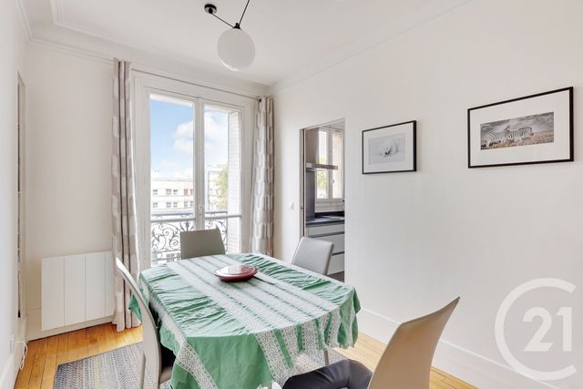 Afficher la photo en grand Appartement F3 à vendre - 3 pièces - 53 m2 - Paris - 75015 - ILE-DE-FRANCE