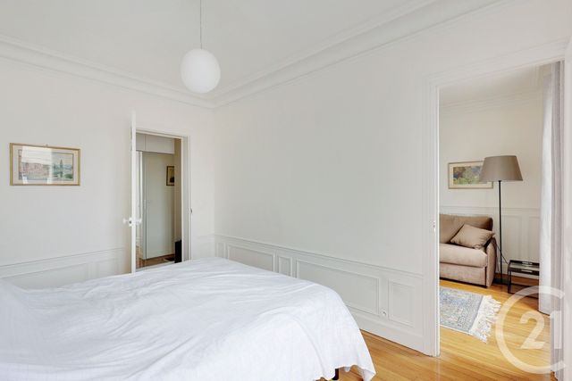 Afficher la photo en grand Appartement F3 à vendre - 3 pièces - 53 m2 - Paris - 75015 - ILE-DE-FRANCE