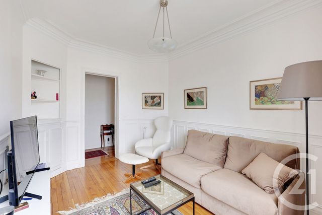 Afficher la photo en grand Appartement F3 à vendre - 3 pièces - 53 m2 - Paris - 75015 - ILE-DE-FRANCE