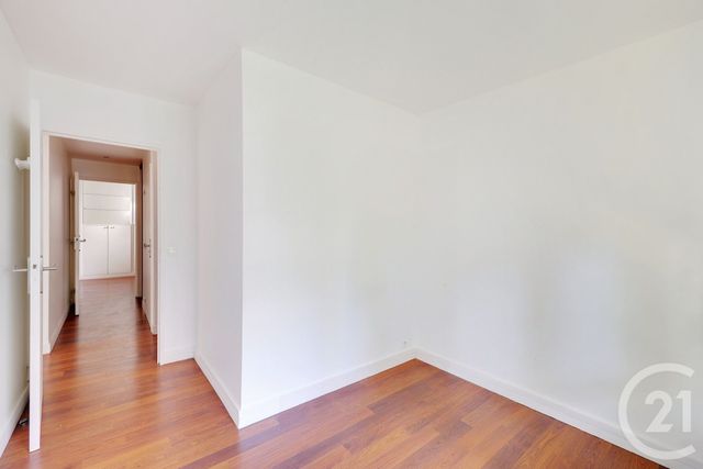 Afficher la photo en grand Appartement F4 à vendre - 4 pièces - 79,90 m2 - Asnieres Sur Seine - 92 - ILE-DE-FRANCE
