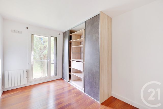 Afficher la photo en grand Appartement F4 à vendre - 4 pièces - 79,90 m2 - Asnieres Sur Seine - 92 - ILE-DE-FRANCE