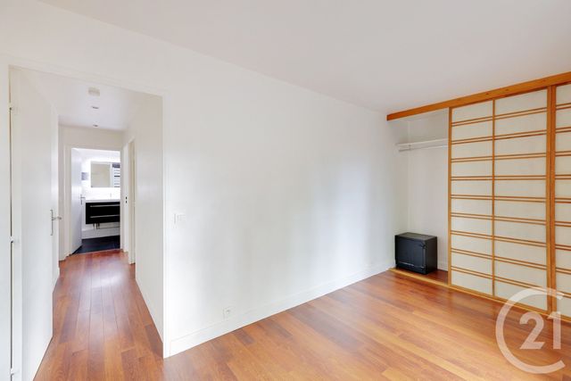 Afficher la photo en grand Appartement F4 à vendre - 4 pièces - 79,90 m2 - Asnieres Sur Seine - 92 - ILE-DE-FRANCE
