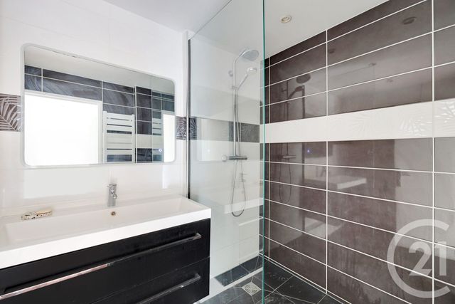 Afficher la photo en grand Appartement F4 à vendre - 4 pièces - 79,90 m2 - Asnieres Sur Seine - 92 - ILE-DE-FRANCE