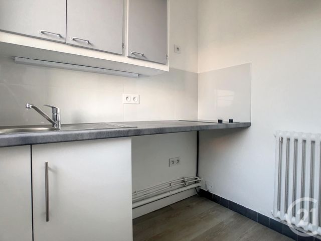 Afficher la photo en grand Appartement Studio à louer - 1 pièce - 32,97 m2 - Paris - 75012 - ILE-DE-FRANCE