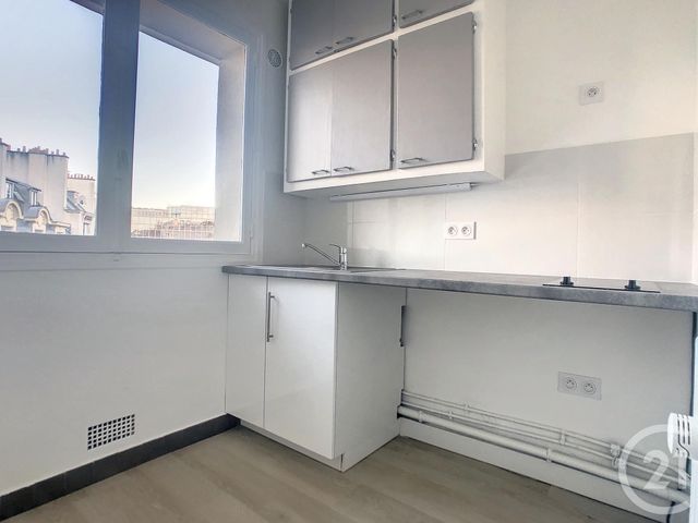 Afficher la photo en grand Appartement Studio à louer - 1 pièce - 32,97 m2 - Paris - 75012 - ILE-DE-FRANCE