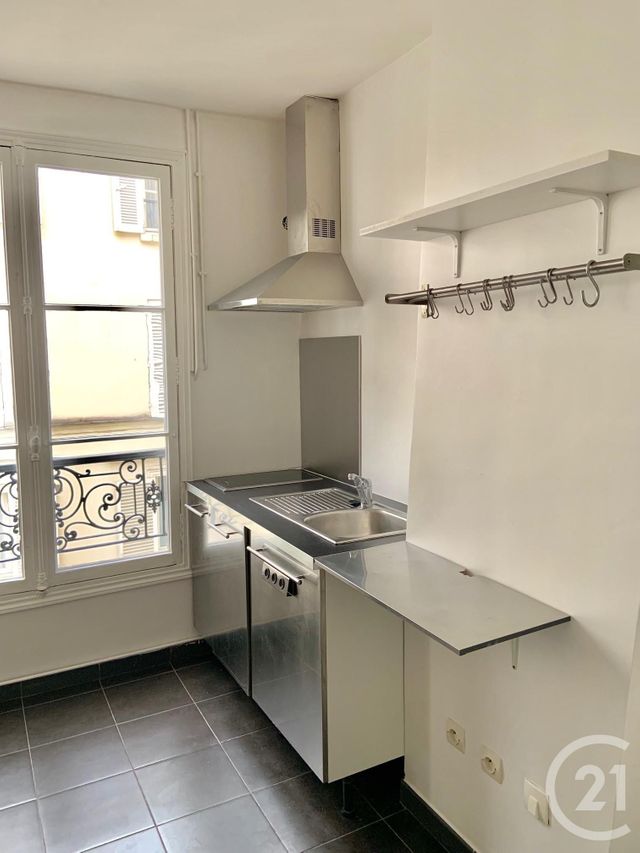 Afficher la photo en grand Appartement F2 à louer - 2 pièces - 49,20 m2 - Paris - 75010 - ILE-DE-FRANCE