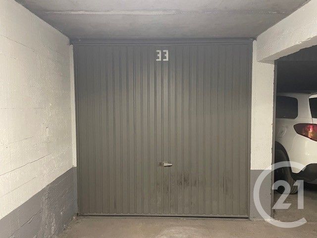 Parking à louer - 10 m2 - Paris - 75011 - ILE-DE-FRANCE