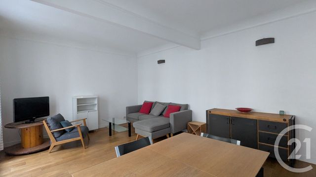 Appartement F3 à louer PARIS