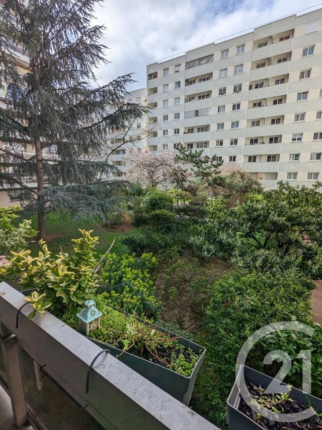 Appartement T2 &agrave; louer - 2 pi&egrave;ces - 46 m2 - Paris - 75011 - ILE-DE-FRANCE