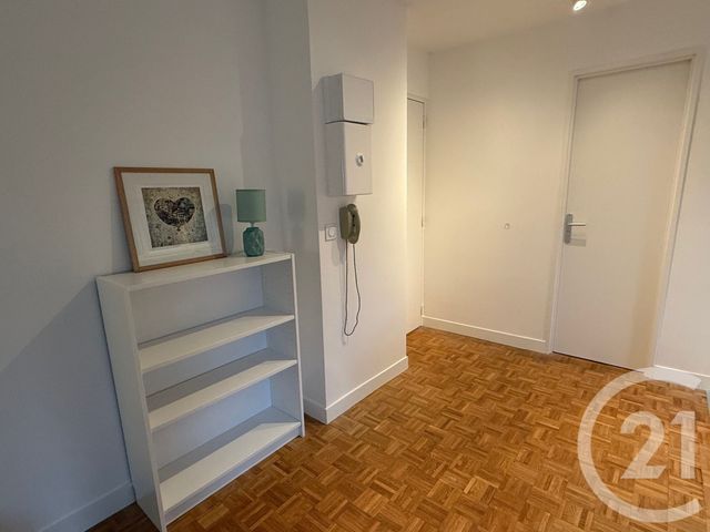 Appartement T2 &agrave; louer - 2 pi&egrave;ces - 42,45 m2 - Paris - 75013 - ILE-DE-FRANCE