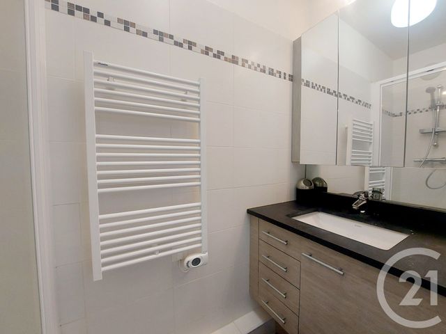 Appartement T2 &agrave; louer - 2 pi&egrave;ces - 35,81 m2 - Paris - 75013 - ILE-DE-FRANCE