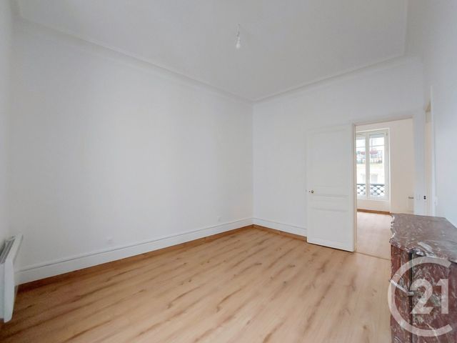 Appartement T2 &agrave; louer - 2 pi&egrave;ces - 51,74 m2 - Paris - 75013 - ILE-DE-FRANCE