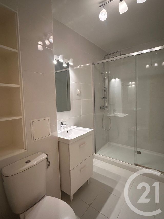 Appartement Studio &agrave; louer - 1 pi&egrave;ce - 27,45 m2 - Paris - 75019 - ILE-DE-FRANCE