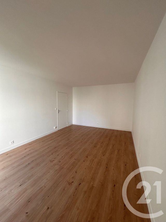 Appartement Studio &agrave; louer - 1 pi&egrave;ce - 28,85 m2 - Paris - 75011 - ILE-DE-FRANCE